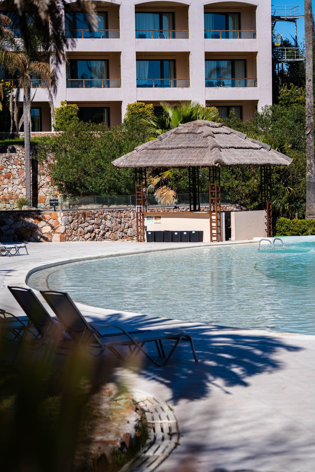 Sofitel Cardales: pileta del hotel